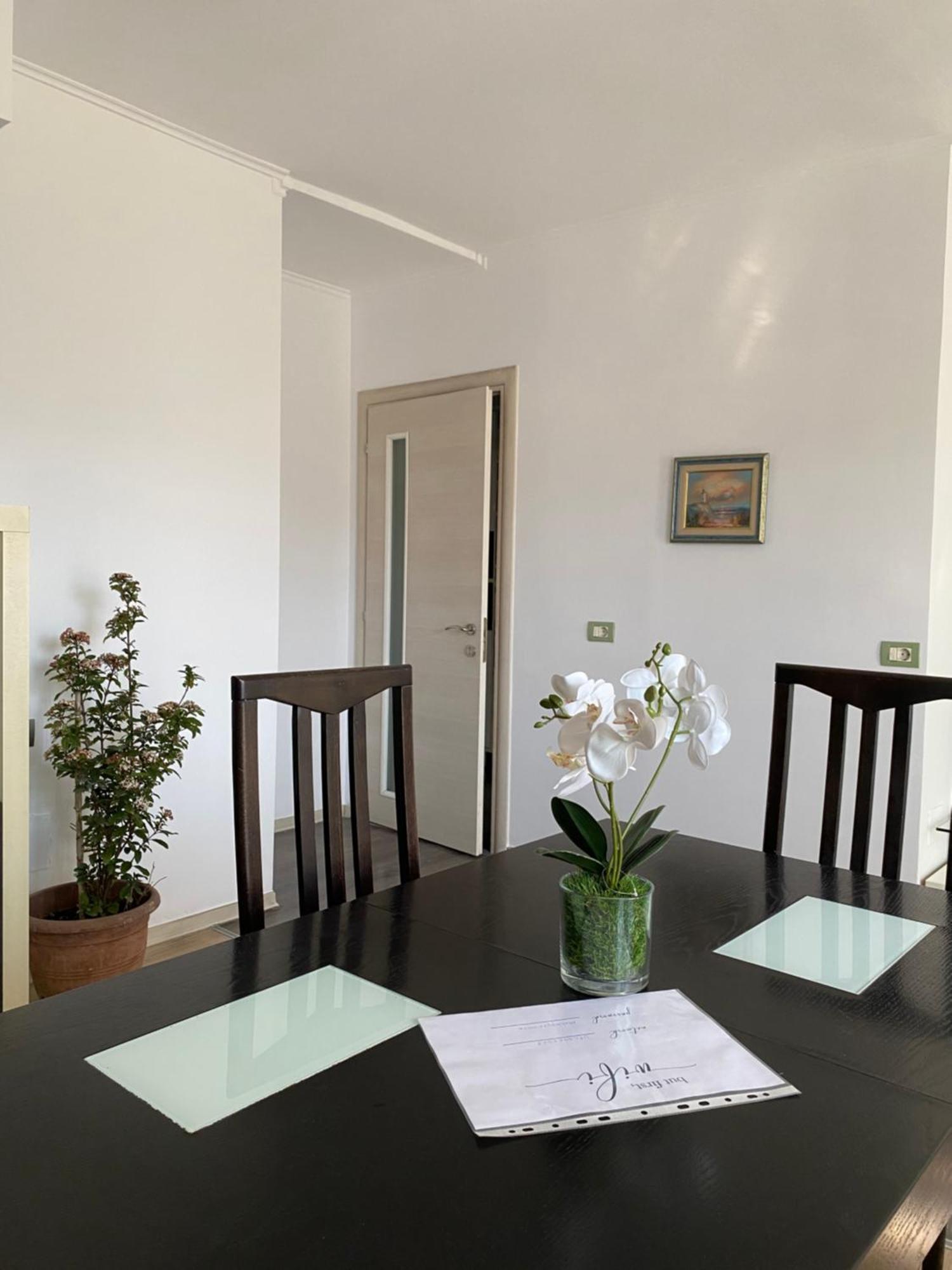 Main Apartment Tirana Eksteriør billede