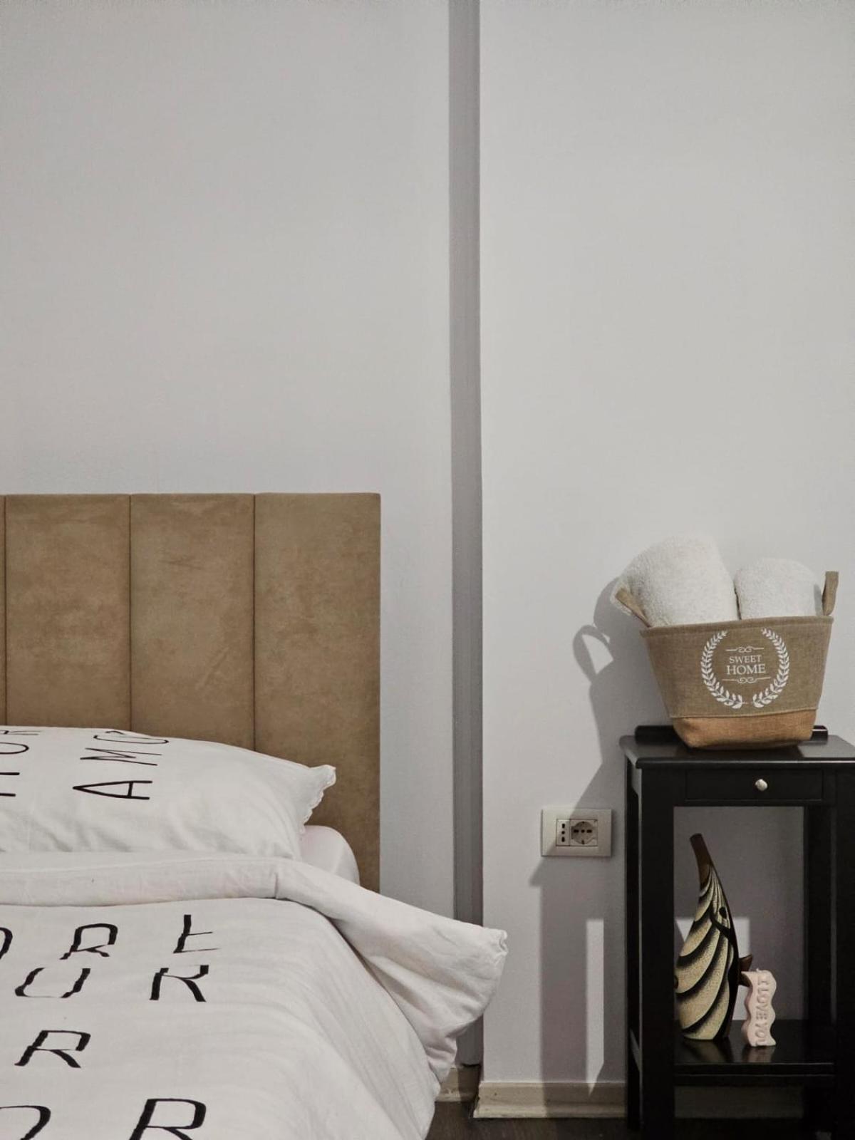 Main Apartment Tirana Eksteriør billede